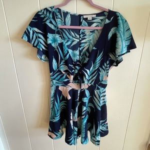 Hawaiian print FAVLUX romper size small